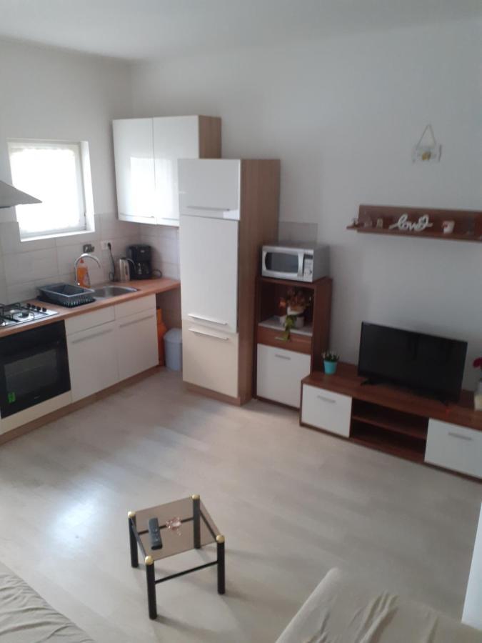 Apartman Tanja Apartamento Bilice Exterior foto